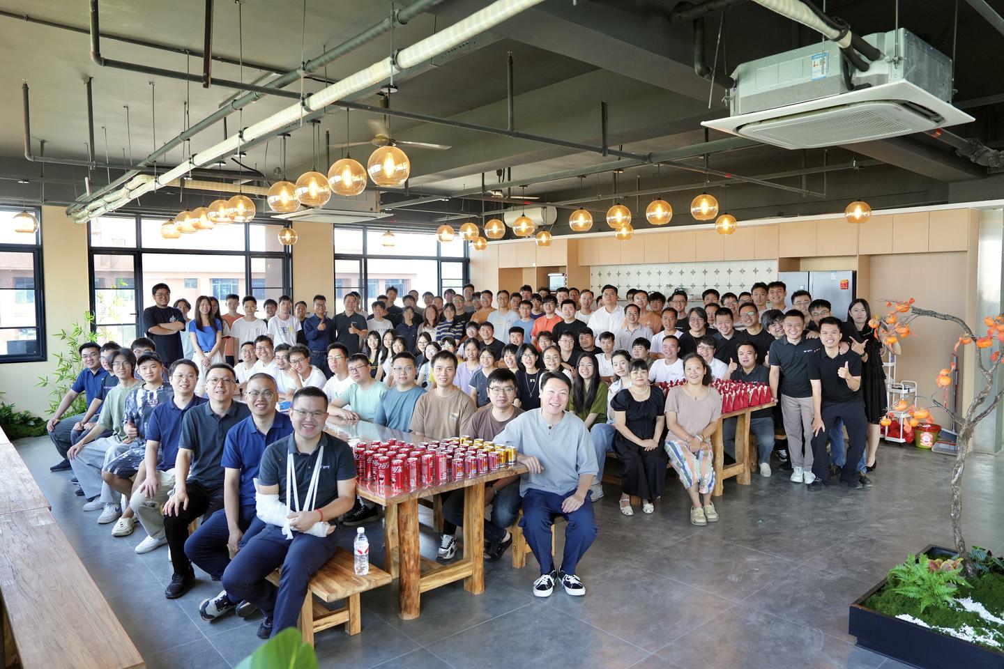 怿星科技桂林子公司乔迁新址,于山水画中开启研发新篇章(图5) 怿星科技桂林子公司乔迁新址,于山水画中开启研发新篇章(图5)